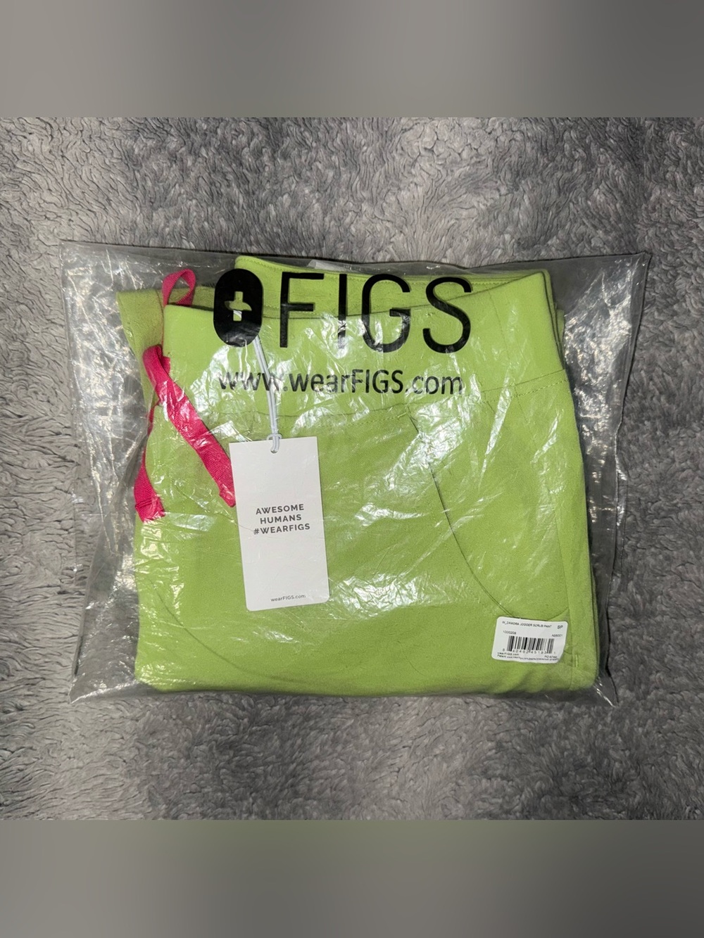 FIGS ZAMORA HIGH-RISE JOGGER SCRUB PANT™ IN MATCHA - Picture 5 of 12